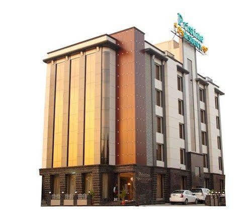 Hotel Pristine Residency Ahmadábád Exteriér fotografie